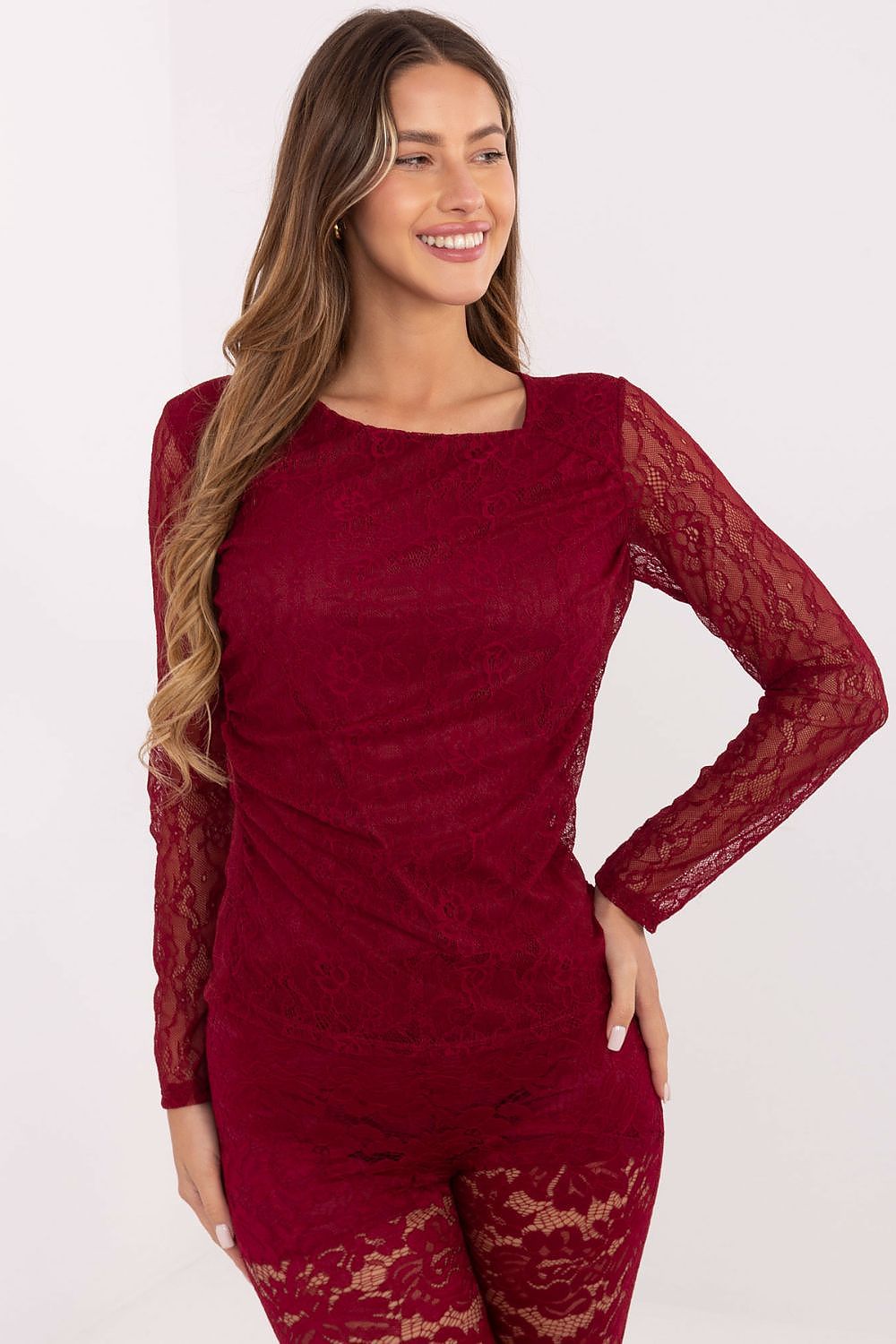 Spitzenbluse model 220323 Italy Moda