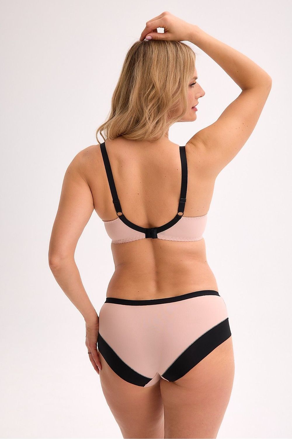  Semi- Soft model 215936 Gaia 