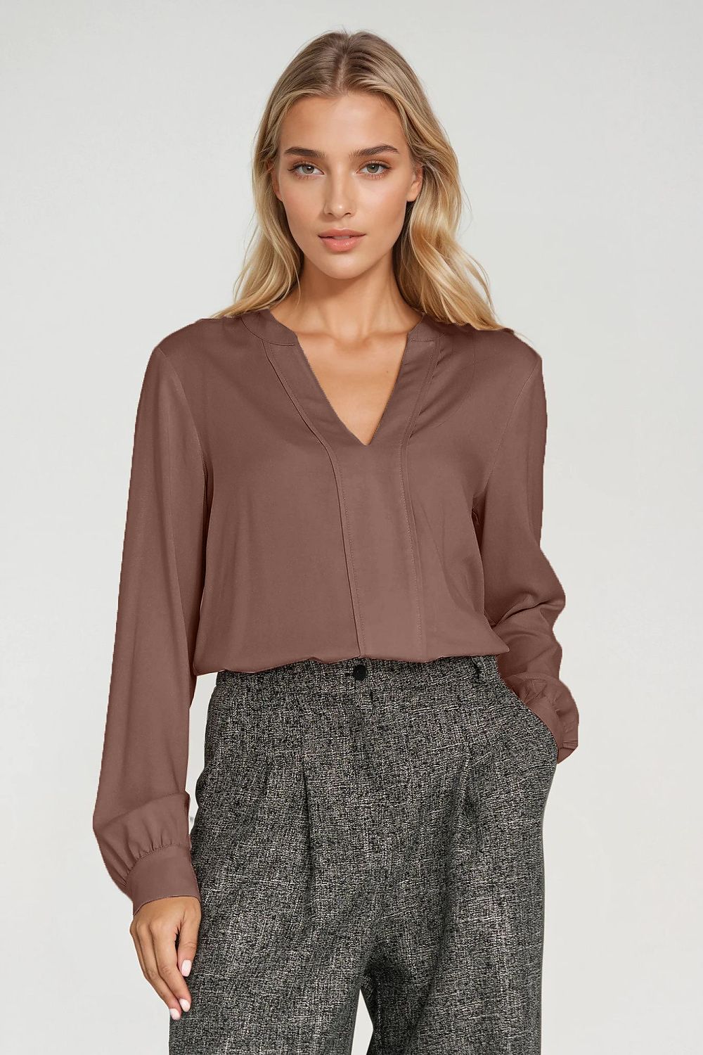  Bluse model 217581 Nife 